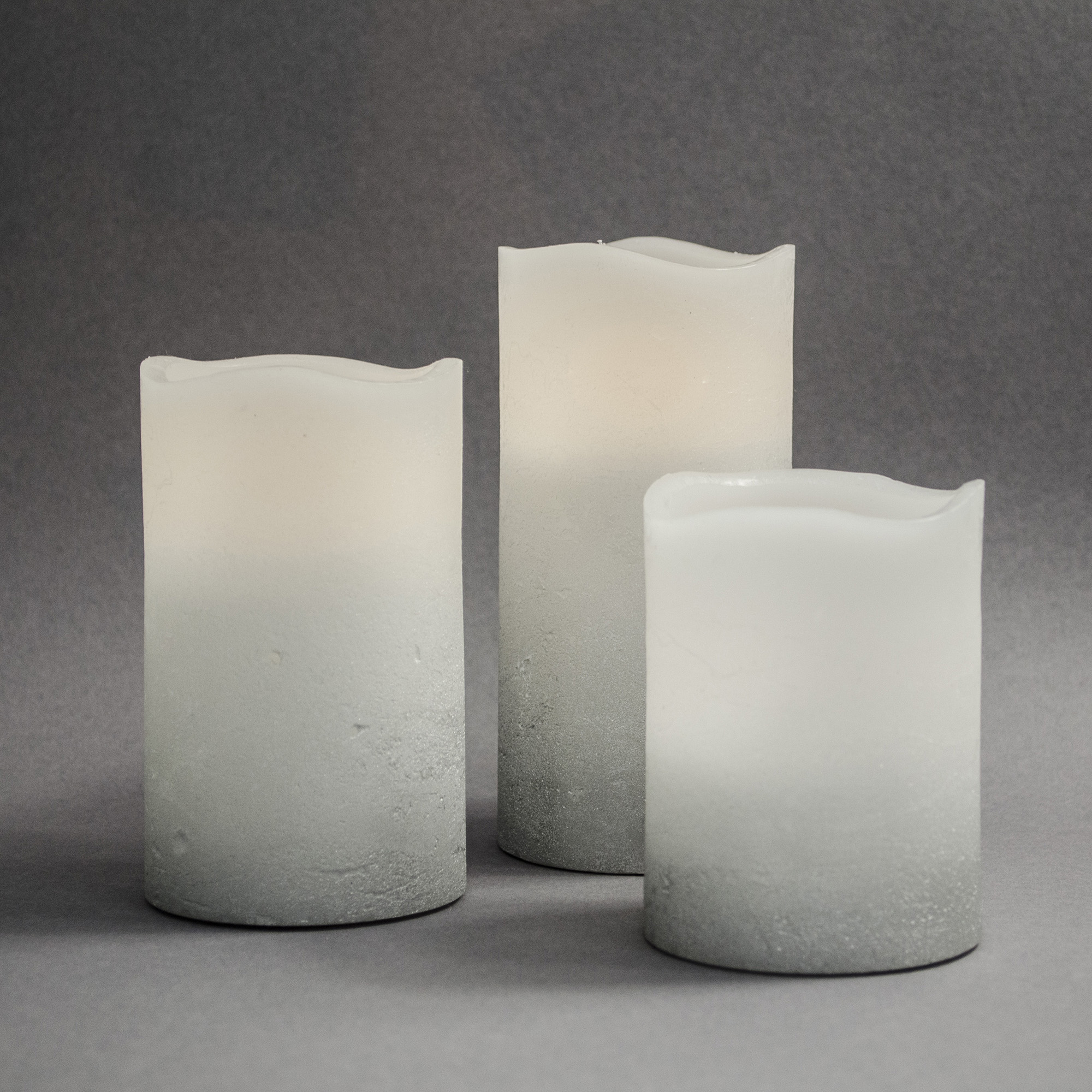 X4-LIFE LED Kerzen 3er-Set mit Fernbedienung, LED Echtwachskerzen, täuschend echt flackernde Kerzenflamme, Kerzen 10cm 13cm 15cm